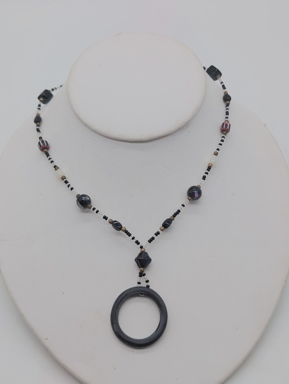Teng Yue 20 In Handcrafted Black Beaded Pendant Necklace